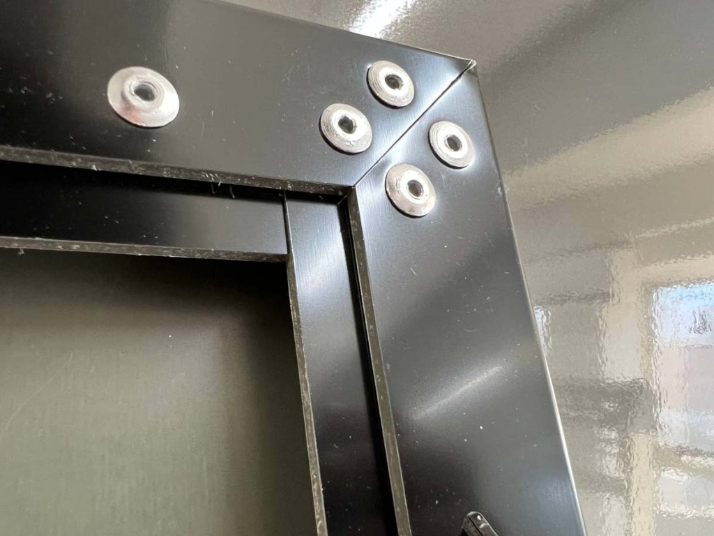 Печать на композите в Москве - широкоформатная типография полного цикла