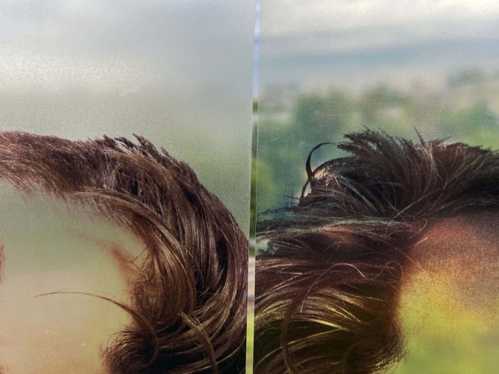 Печать на витражных наклейках в Москве - широкоформатная типография ...